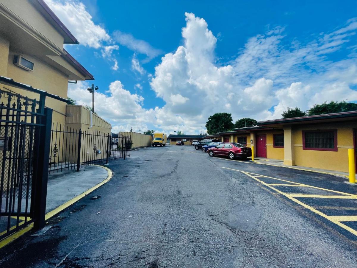 Royal Palms Motel & Rv Park 新奥尔良 外观 照片